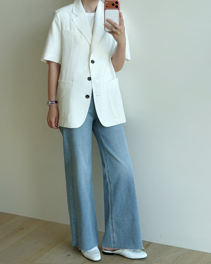 Light Wash Raw Edge Wide Jeans