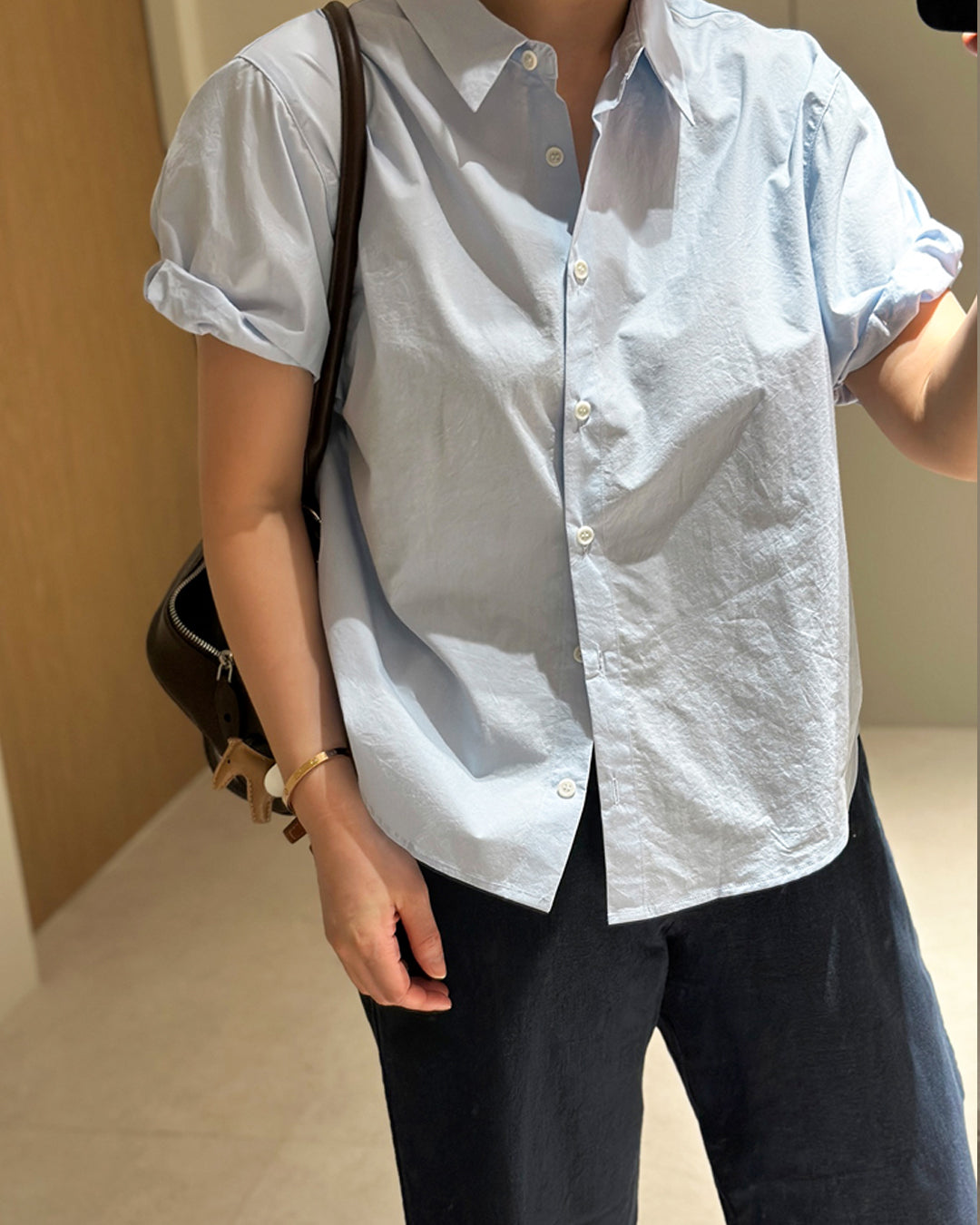 Crisp Cotton Rolled-Cuff Short Sleeve Shirt