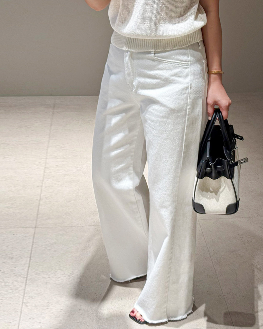 Raw Hem Wide Flared White Jeans