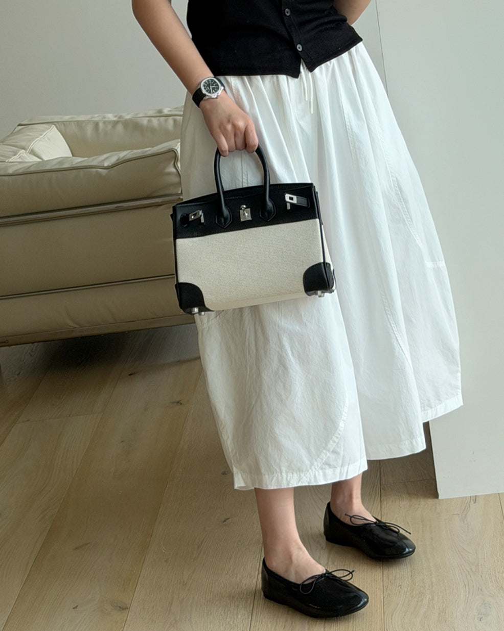 Classic Round-Toe Ballet Flats with Ribbon Bow