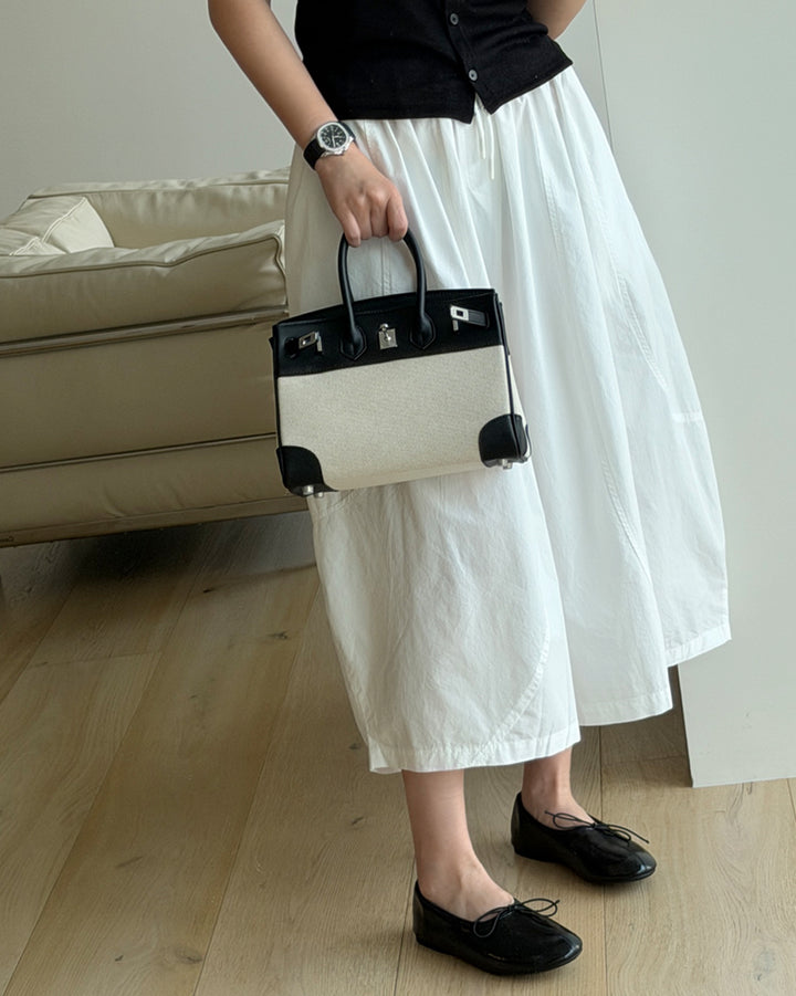 Classic Round-Toe Ballet Flats with Ribbon Bow
