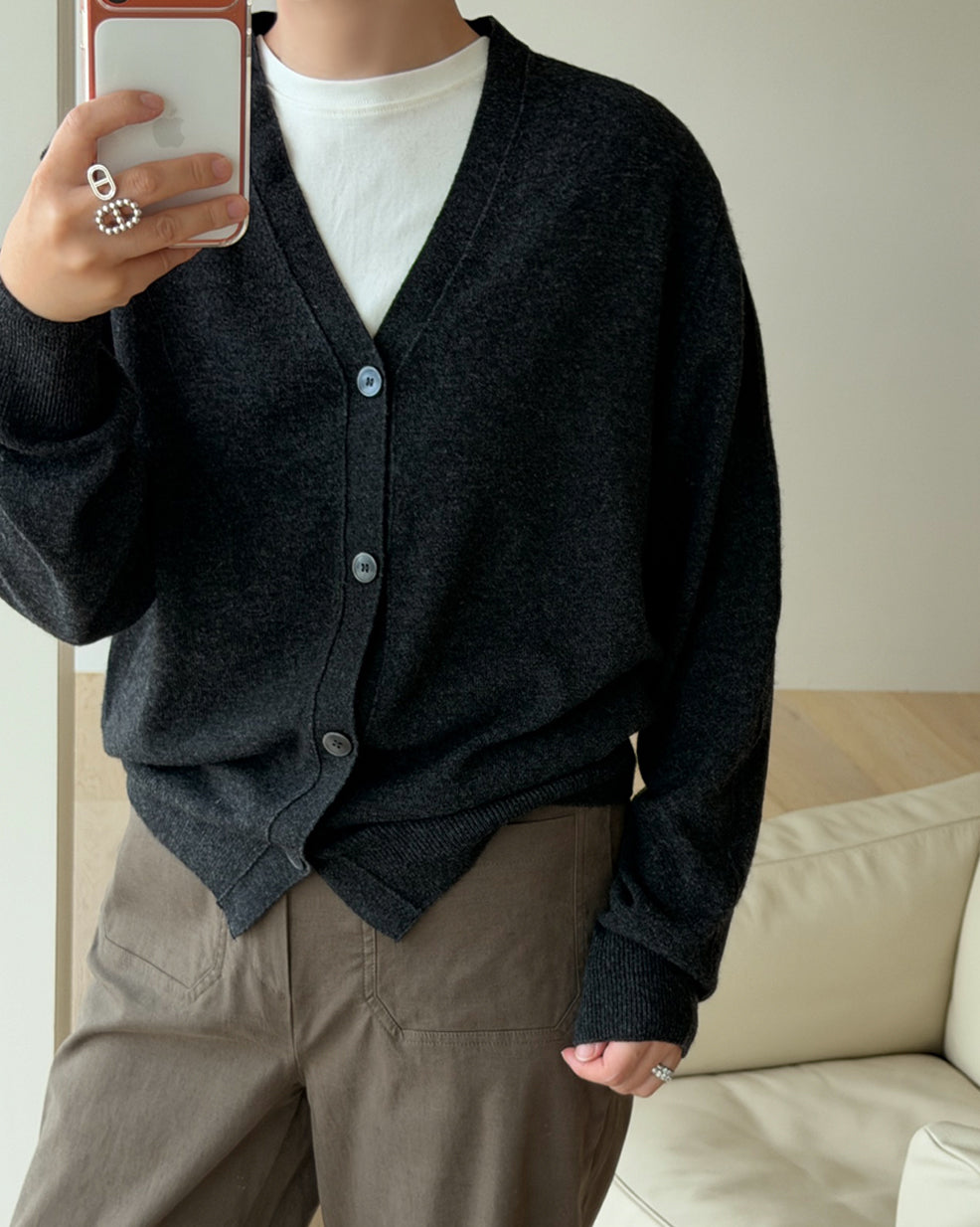 エッセンシャル カシミヤメリノ Vネックカーディガン