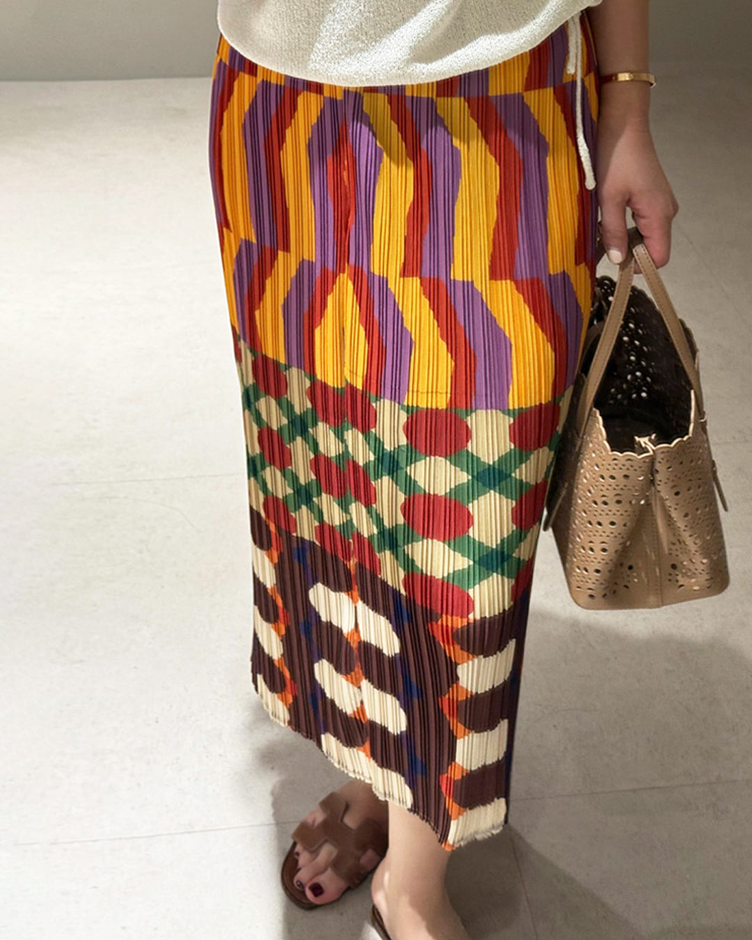 Abstract Pattern Pleated Long Skirt