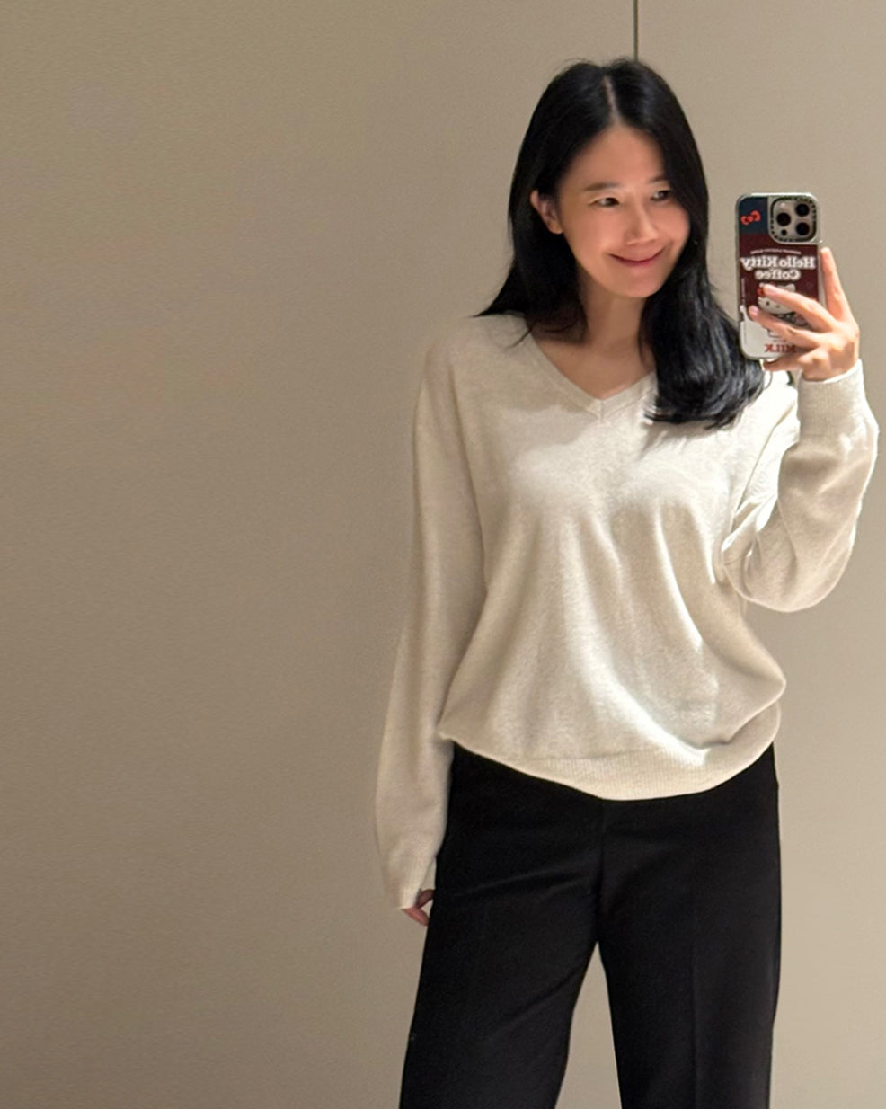 Cashmere Blend Classic V-Neck Knit