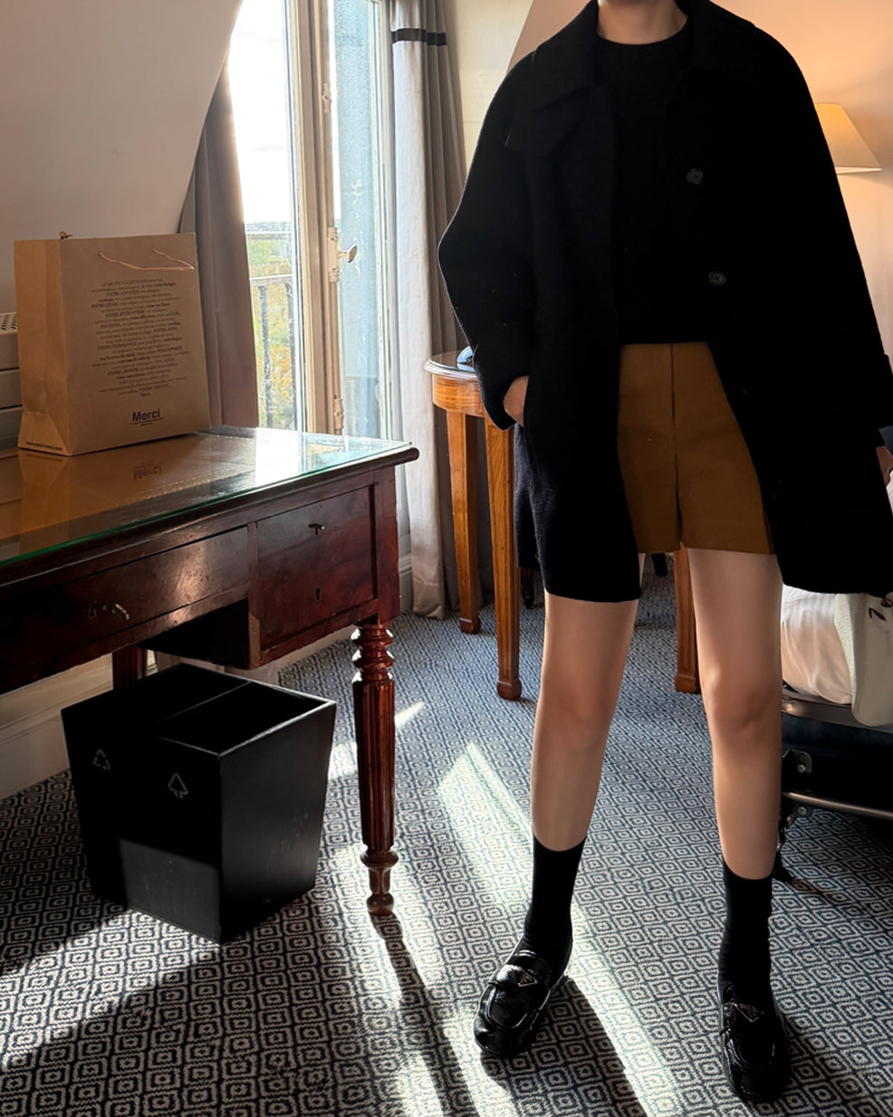 Tailored Structured Shorts - Khaki / Camel