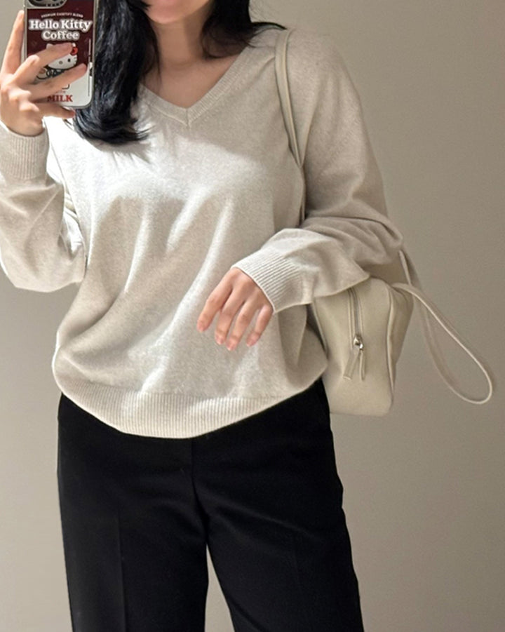 Cashmere Blend Classic V-Neck Knit