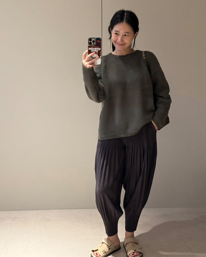 Gradated Pleated Easy Pants