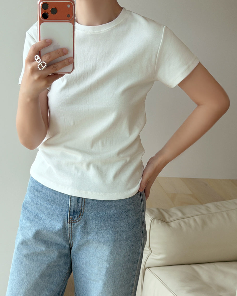 エッセンシャル クルーネック 半袖Tシャツ