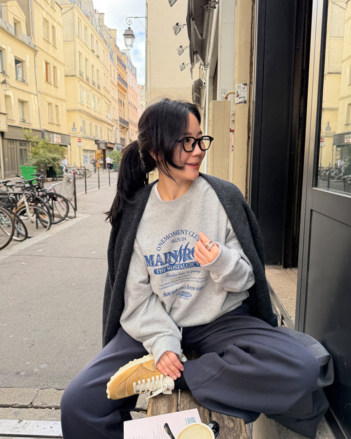 Vintage Graphic Sweatshirt - Grey