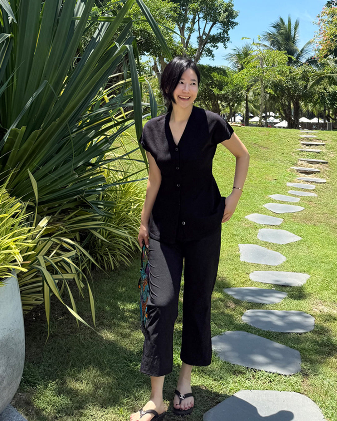 SINE Cool-Touch Side-Slit Ankle Pants