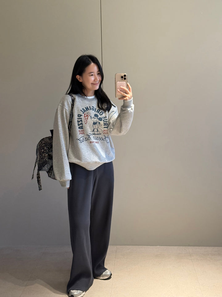 Vintage Mickey Mouse Graphic Sweatshirt