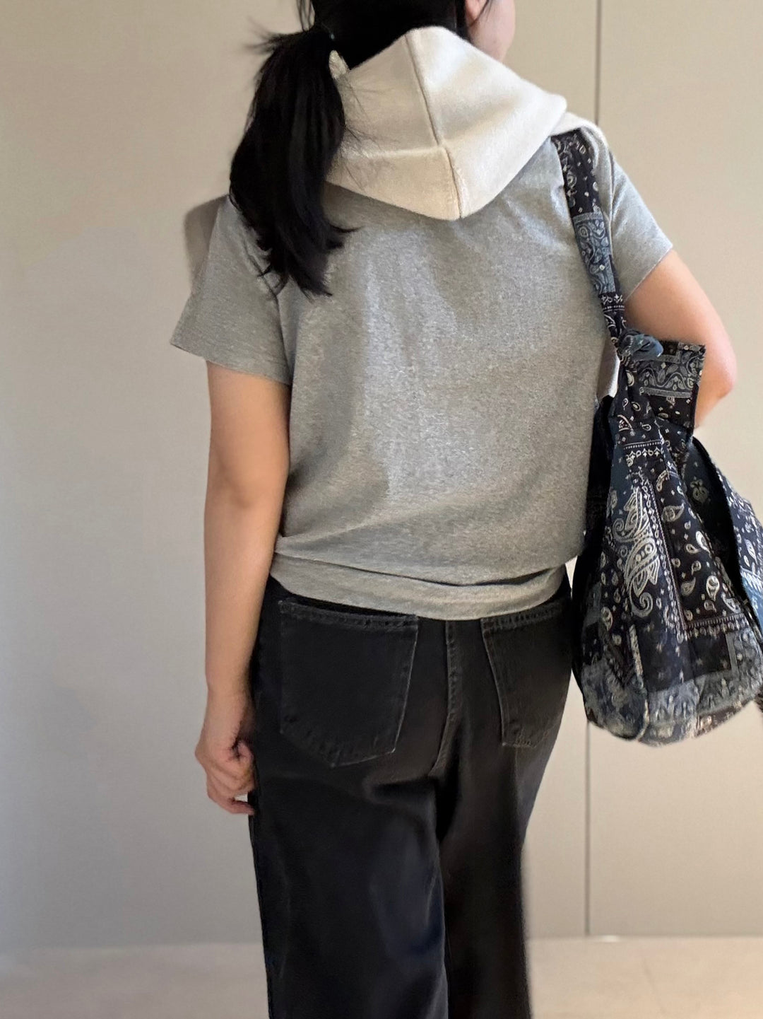 フード付きニットコンバーチブルラップベスト