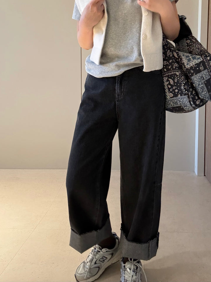 ウォッシュド ブラック ワイドレッグ ストレートジーンズ