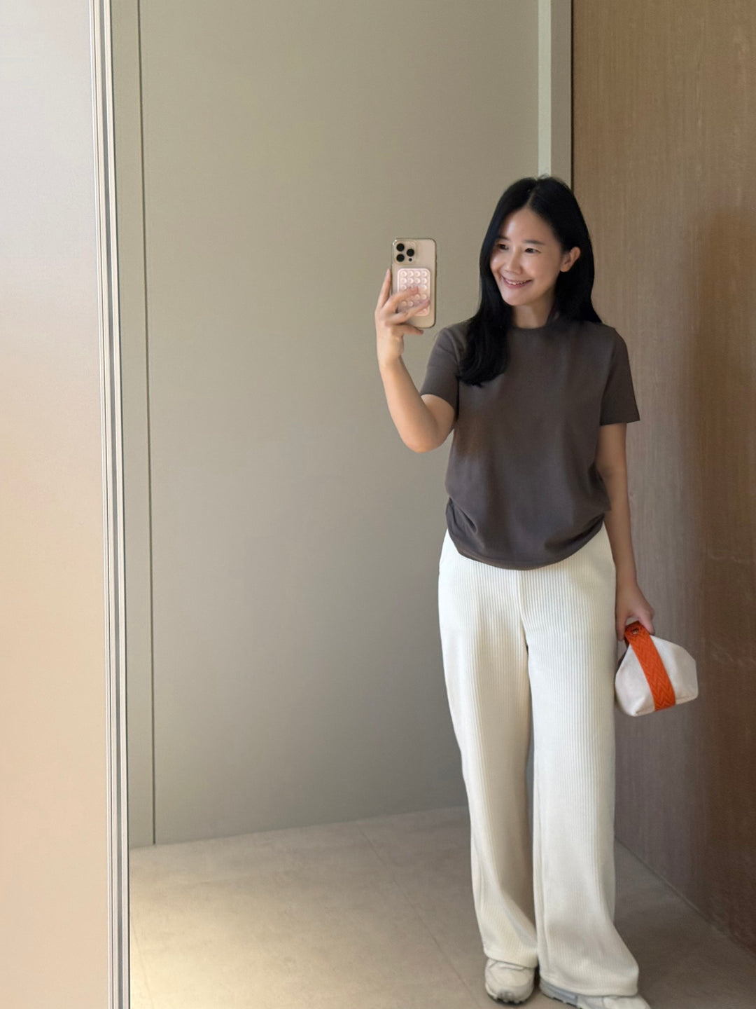 毎日着たい超ストレッチクルーネックTシャツ