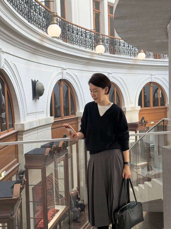 構築的ワイドプリーツミディスカート
