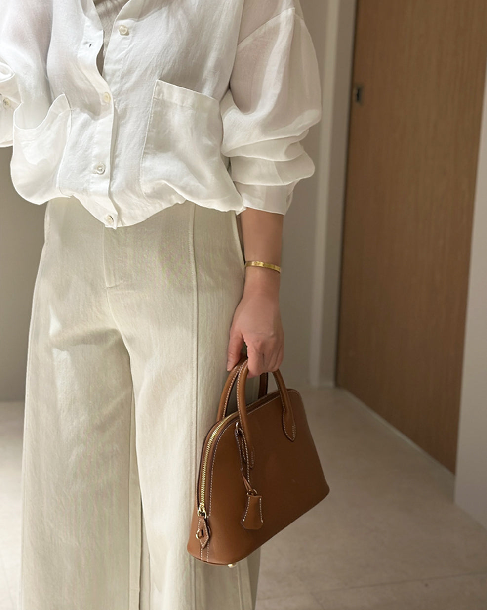 Linear Wide-Legs Pants