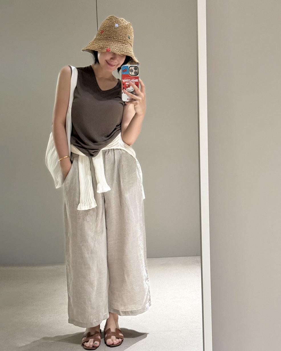 Linen Blend Sleeveless V-Neck Top