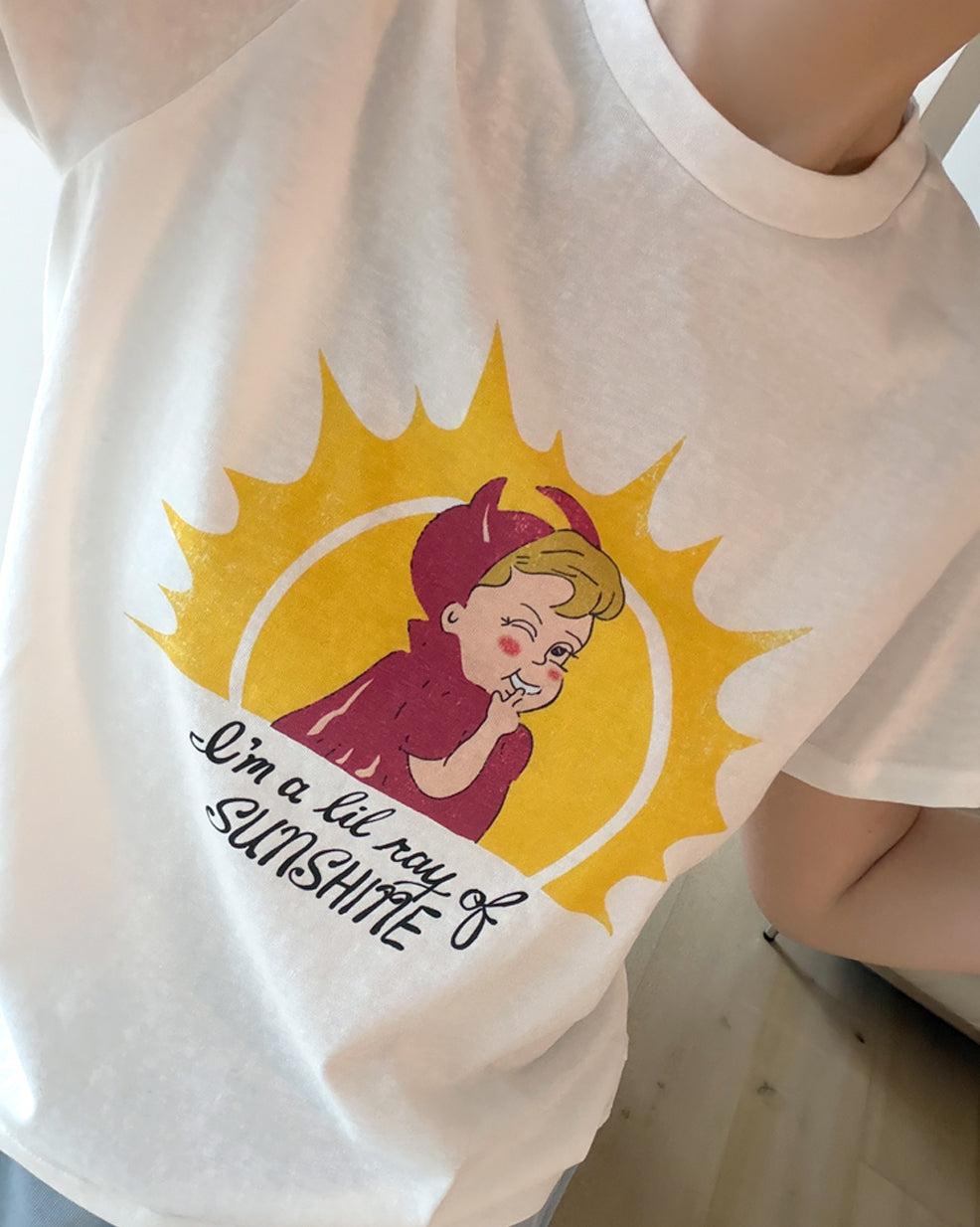 Retro Sunshine Graphic Short Sleeve Shirt