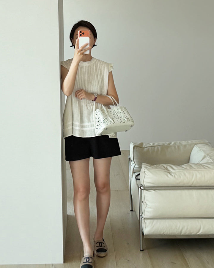100% Linen Pintuck Ruffle Blouse