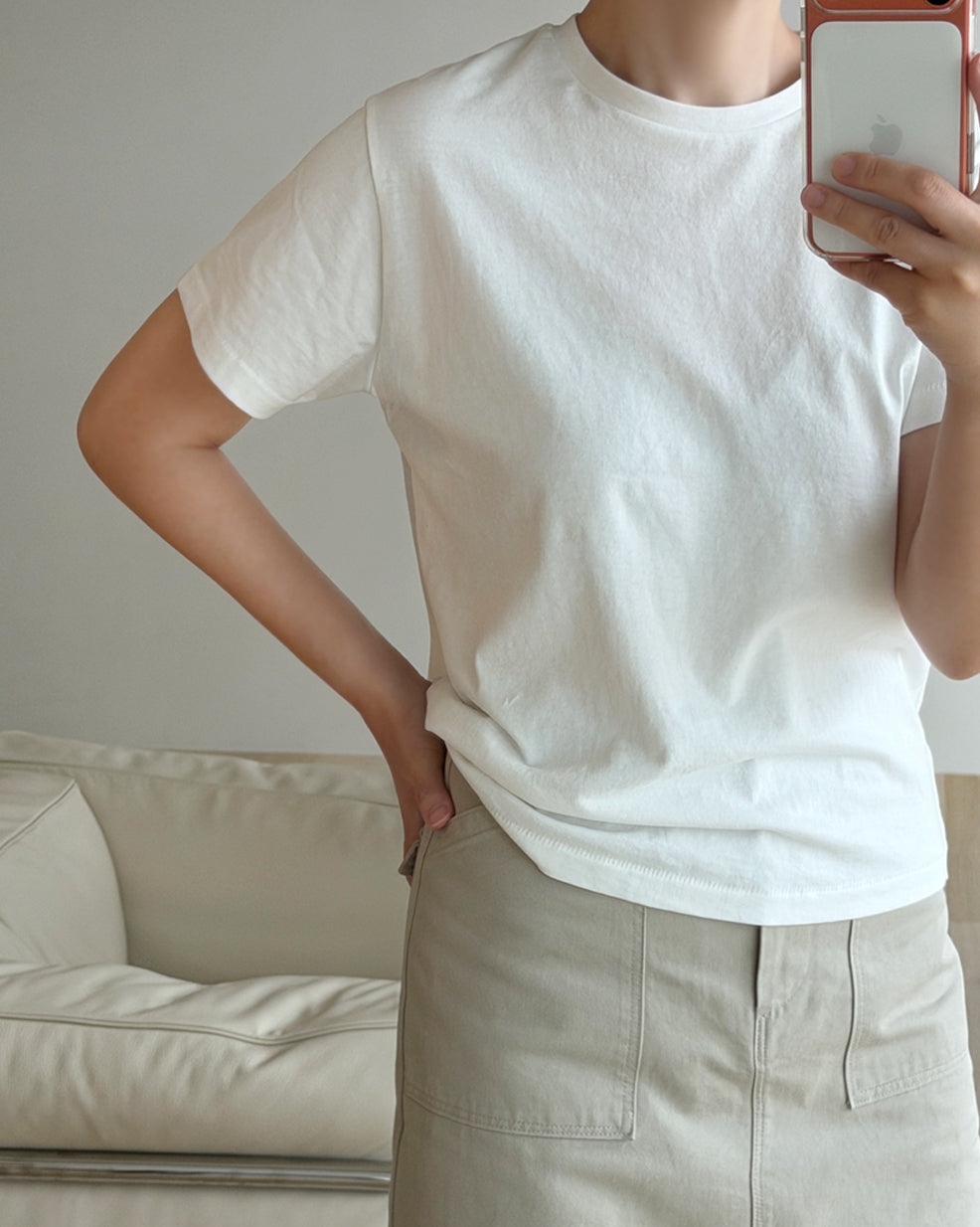エッセンシャル クルーネック 半袖Tシャツ