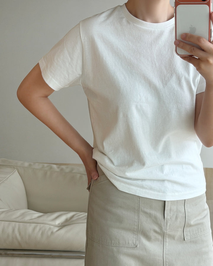 エッセンシャル クルーネック 半袖Tシャツ