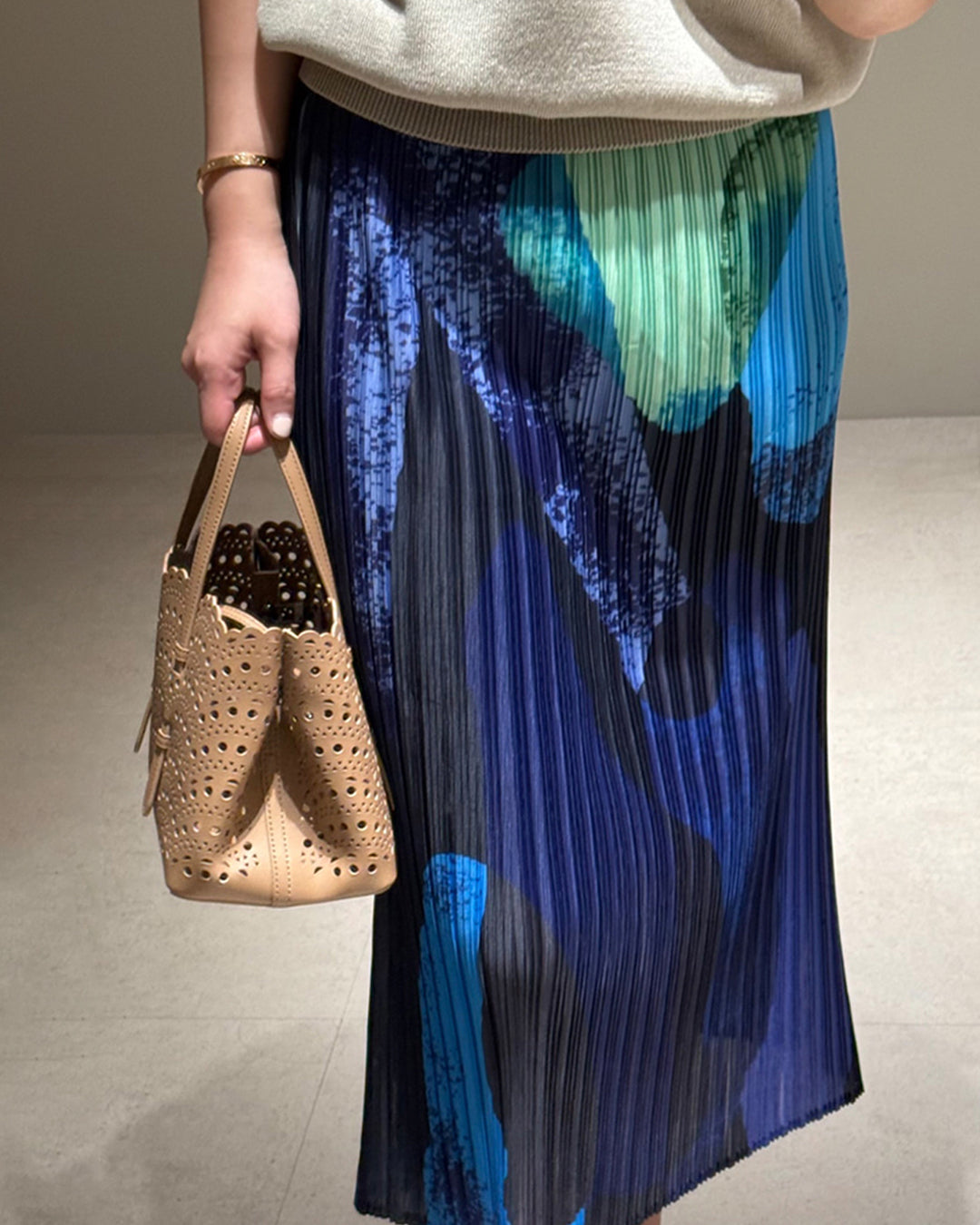 Abstract Pattern Pleated Long Skirt