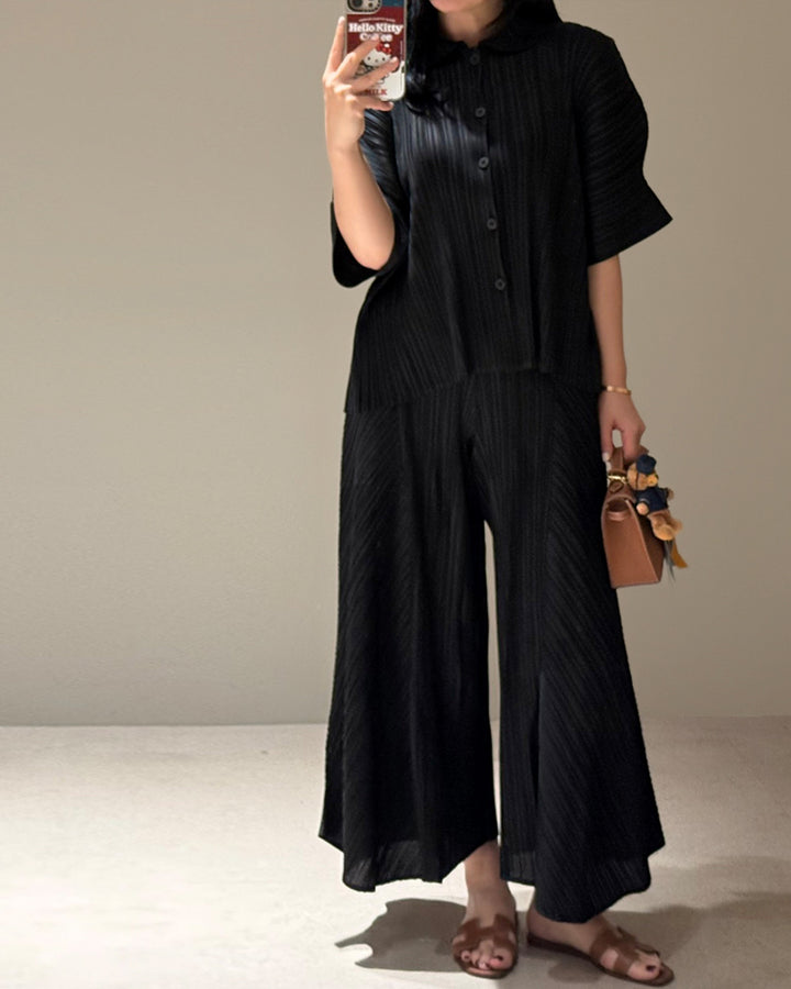 Pleated Wide-Leg Trousers