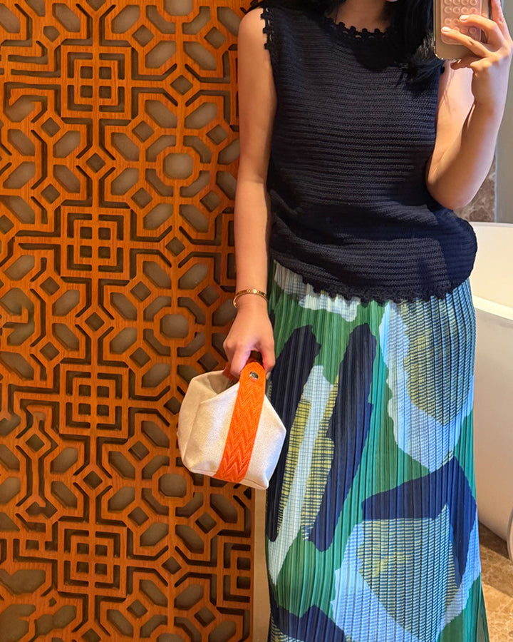 Abstract Graphic Print Pleated Midi Skirt