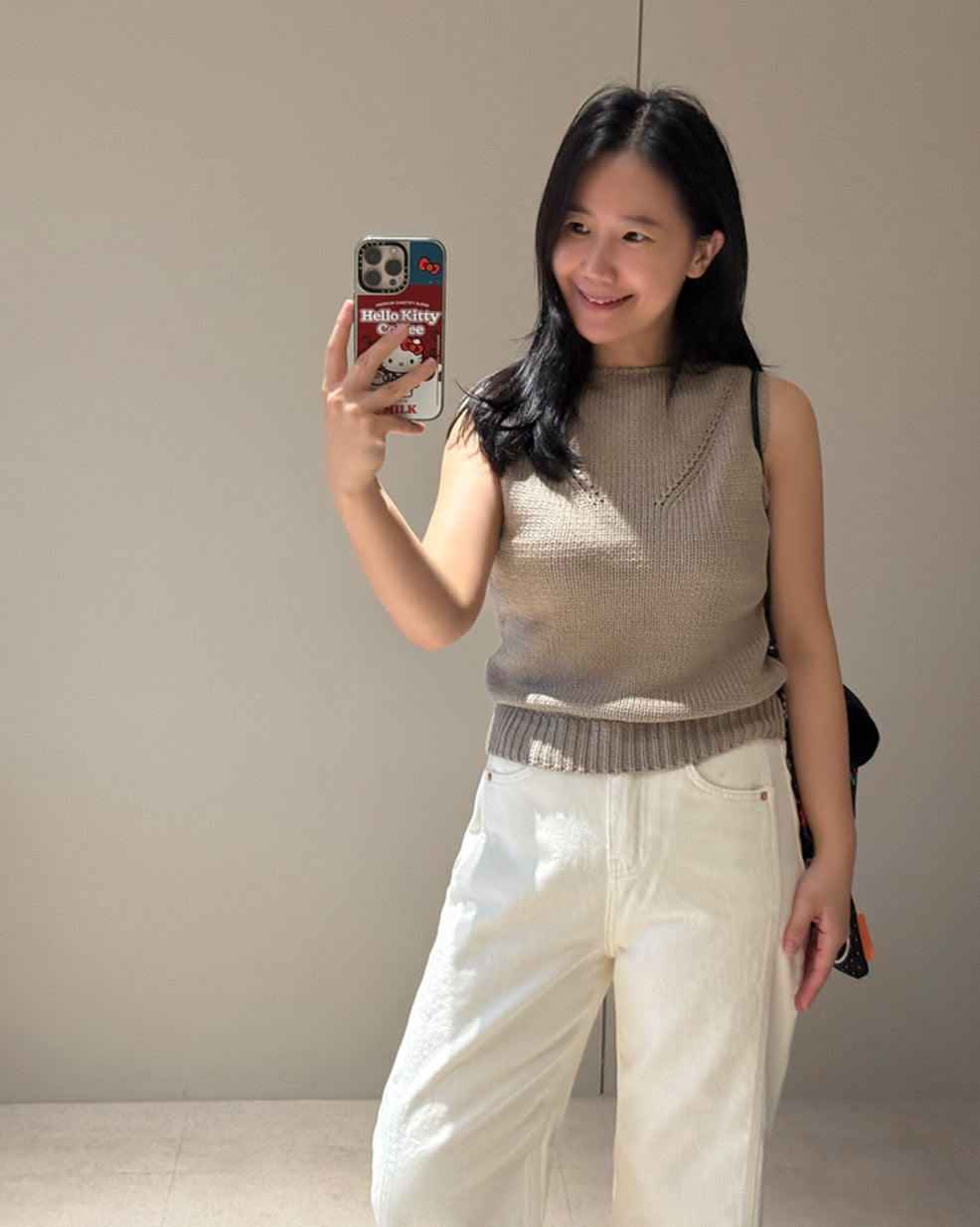 V-Detail Sleeveless Knit Vest Top