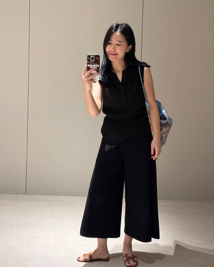 Wide-Leg Cropped Pants