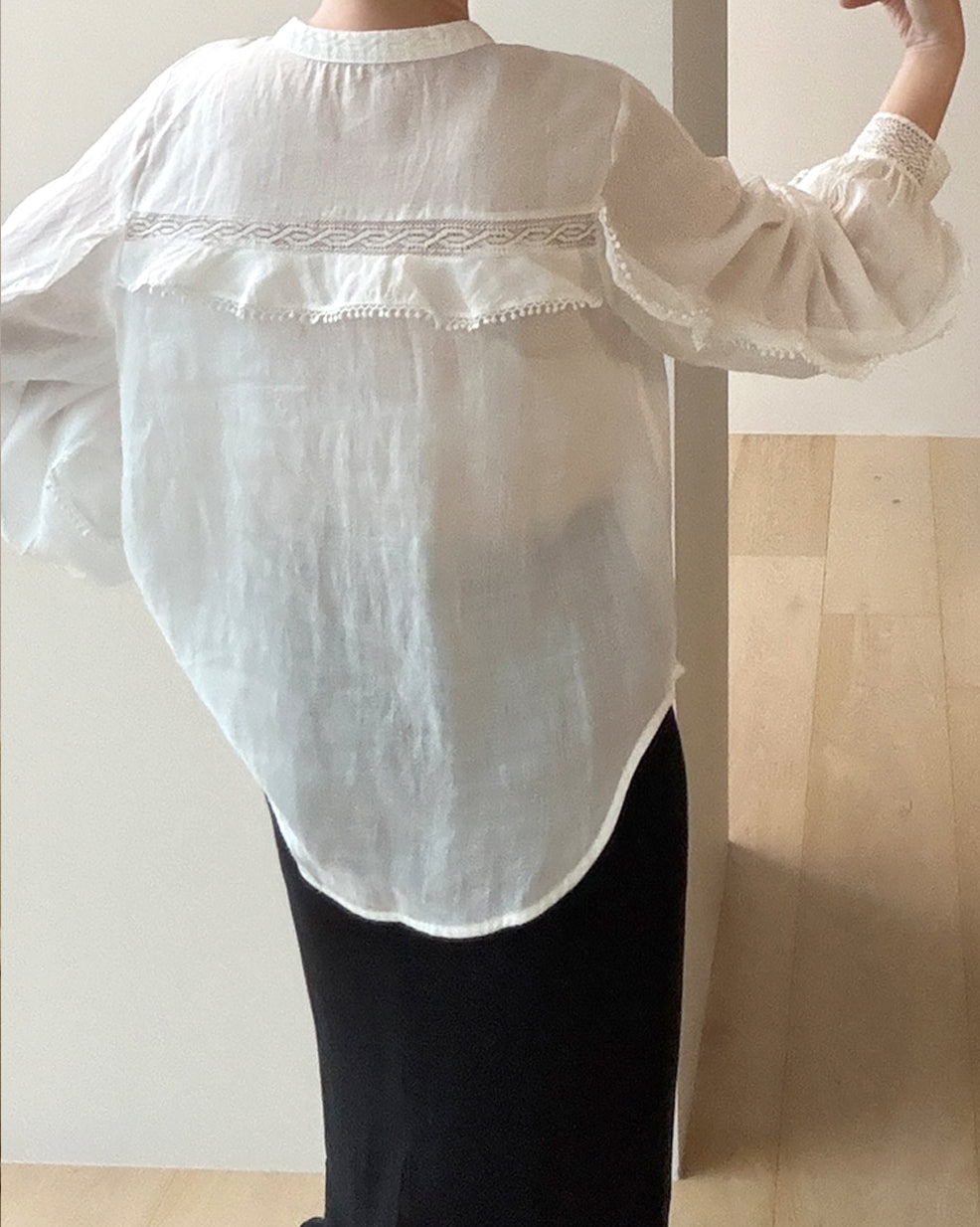 100% Linen Ruffle Blouse
