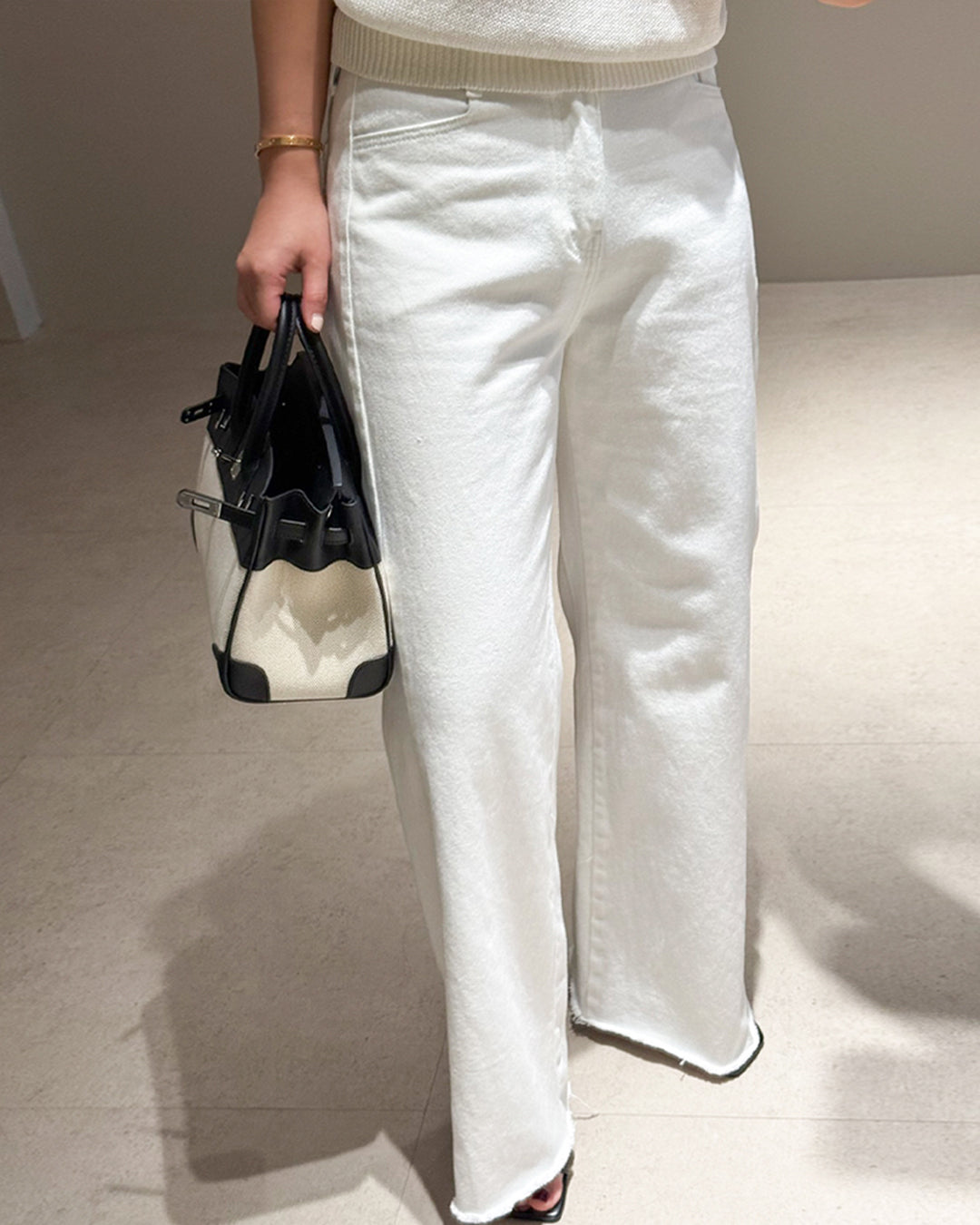 Raw Hem Wide Flared White Jeans