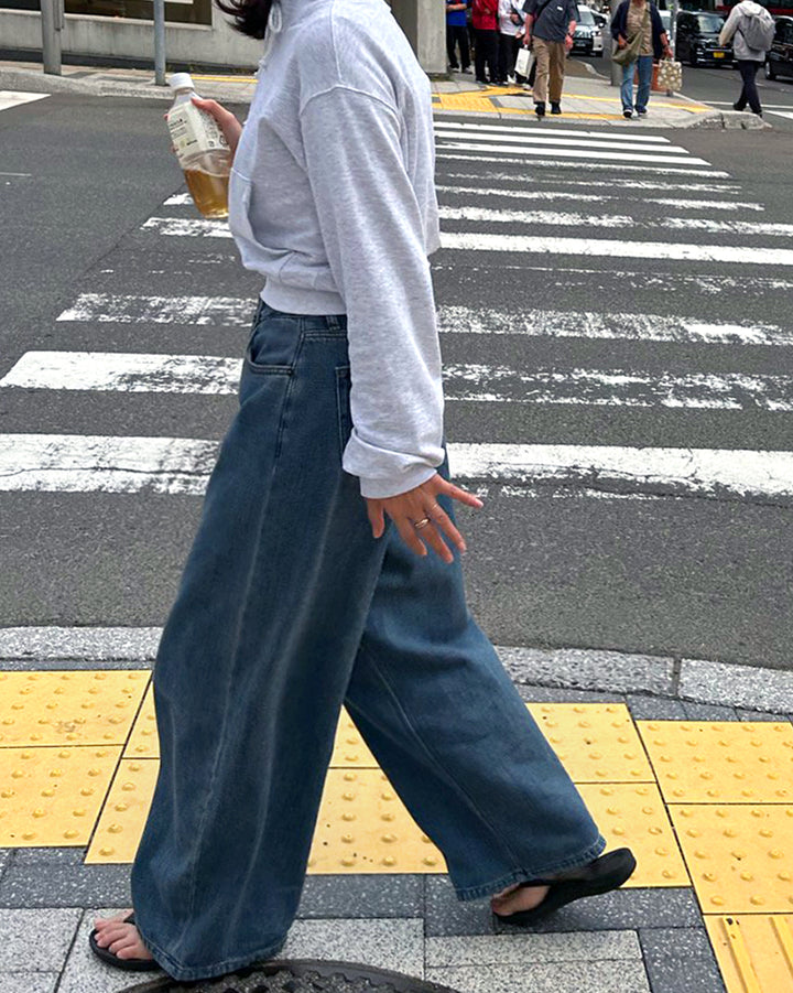 High-Waisted Barrel Wide-Leg Jeans