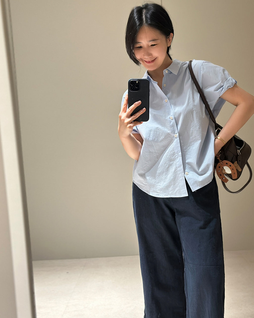 Crisp Cotton Rolled-Cuff Short Sleeve Shirt