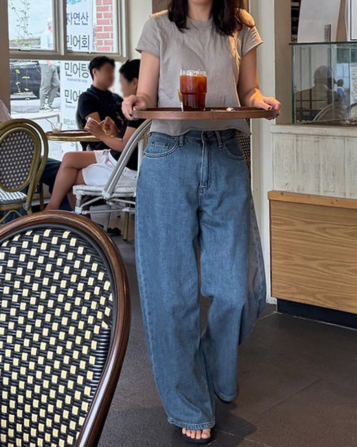 High-Waisted Barrel Wide-Leg Jeans