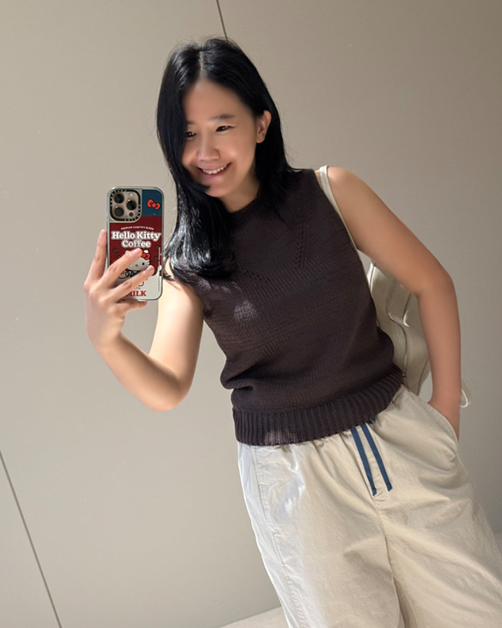 V-Detail Sleeveless Knit Vest Top