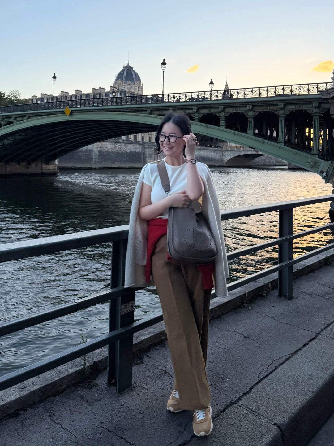 Tailored Wide-Leg Trousers in Warm Camel