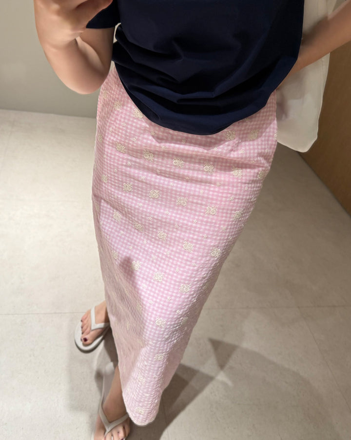 Pink Check Floral Embroidery Straight Skirt