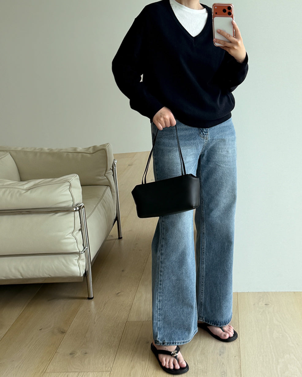 ストラクチャード ストレート セミワイド ジーンズ